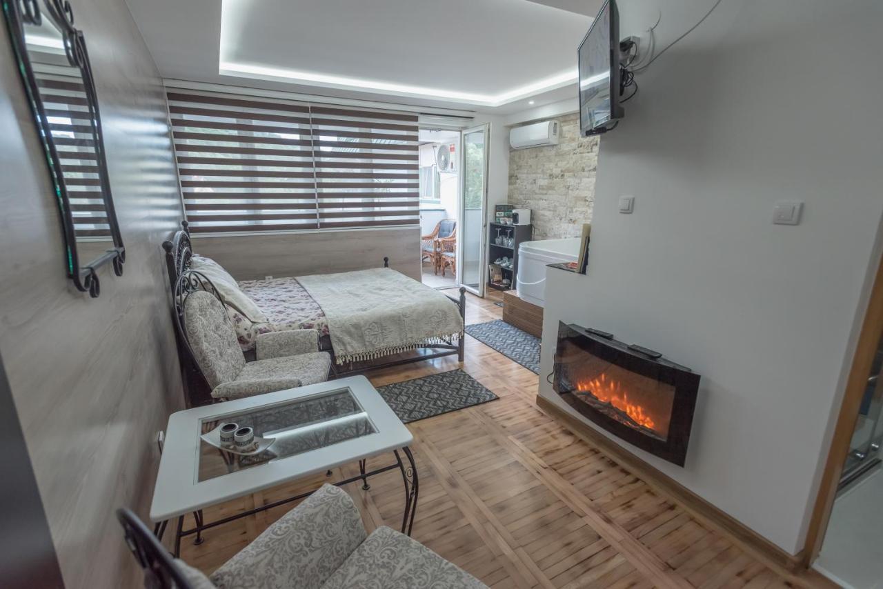 Onore Dell Amore Apartman Sa Djakuzijem Banja Koviljača Exteriör bild