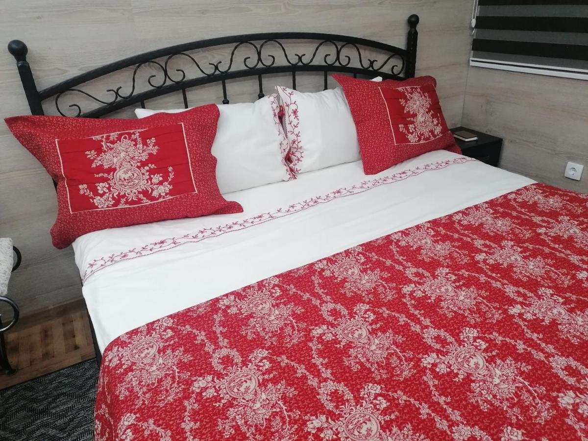 Onore Dell Amore Apartman Sa Djakuzijem Banja Koviljača Exteriör bild